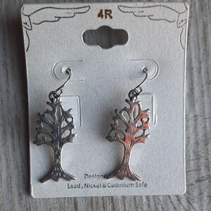 Tree Dangle Earrings Silver Etched Design Elegant Sign of Strength NWT